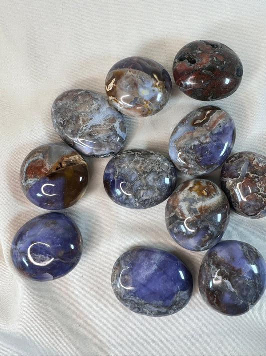 Violet Agate Palm Stone